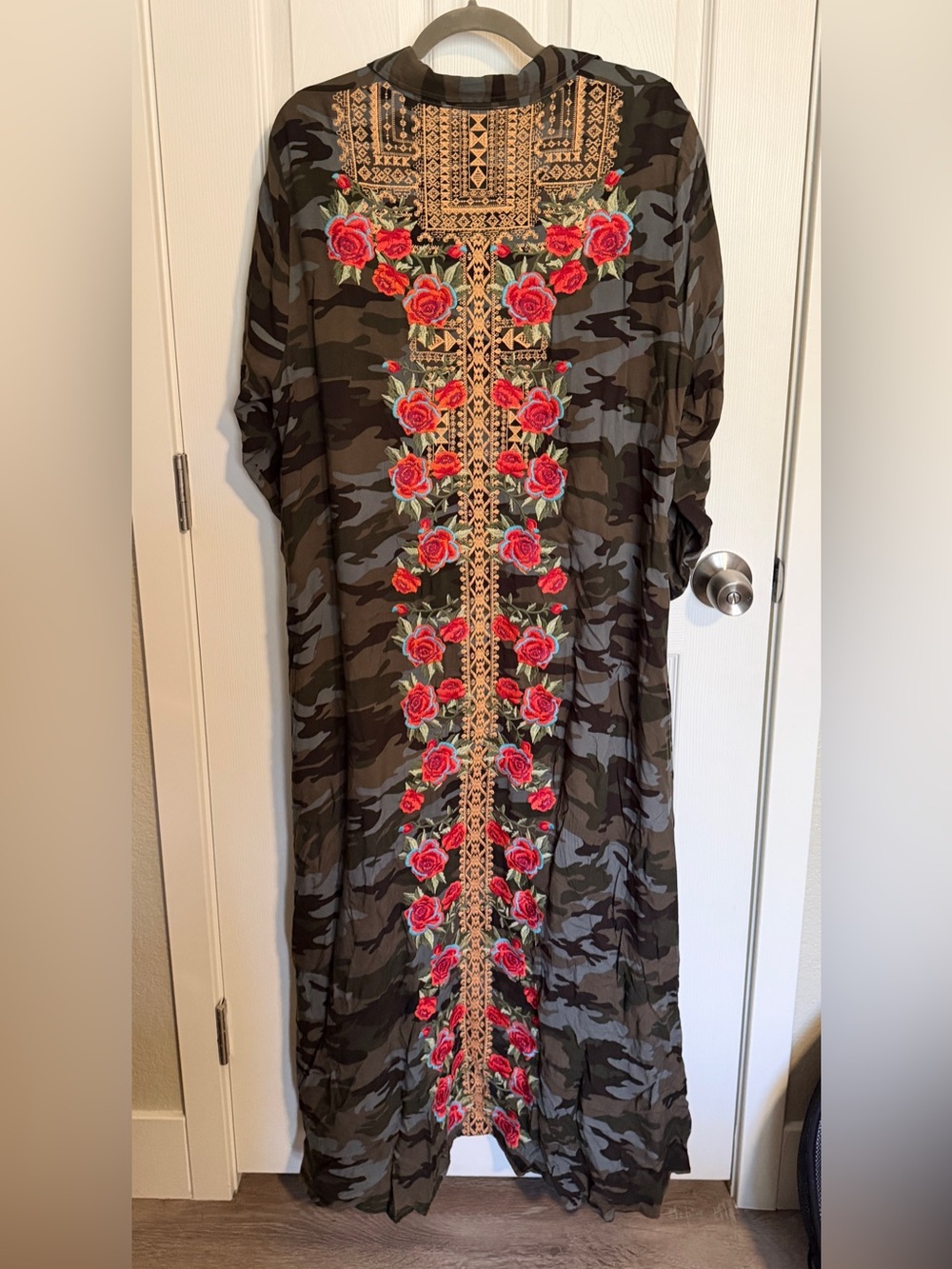 Savanna Jane Camo Floral Embroidered Longline Duster Cardigan Size 1X Boho - Picture 4 of 5